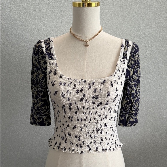 Free People Tops - Free People Floral Print Smocked Crop Top Size Small